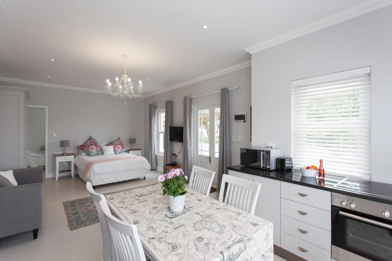 Coral Tree Apartment Hermanus Exterior foto